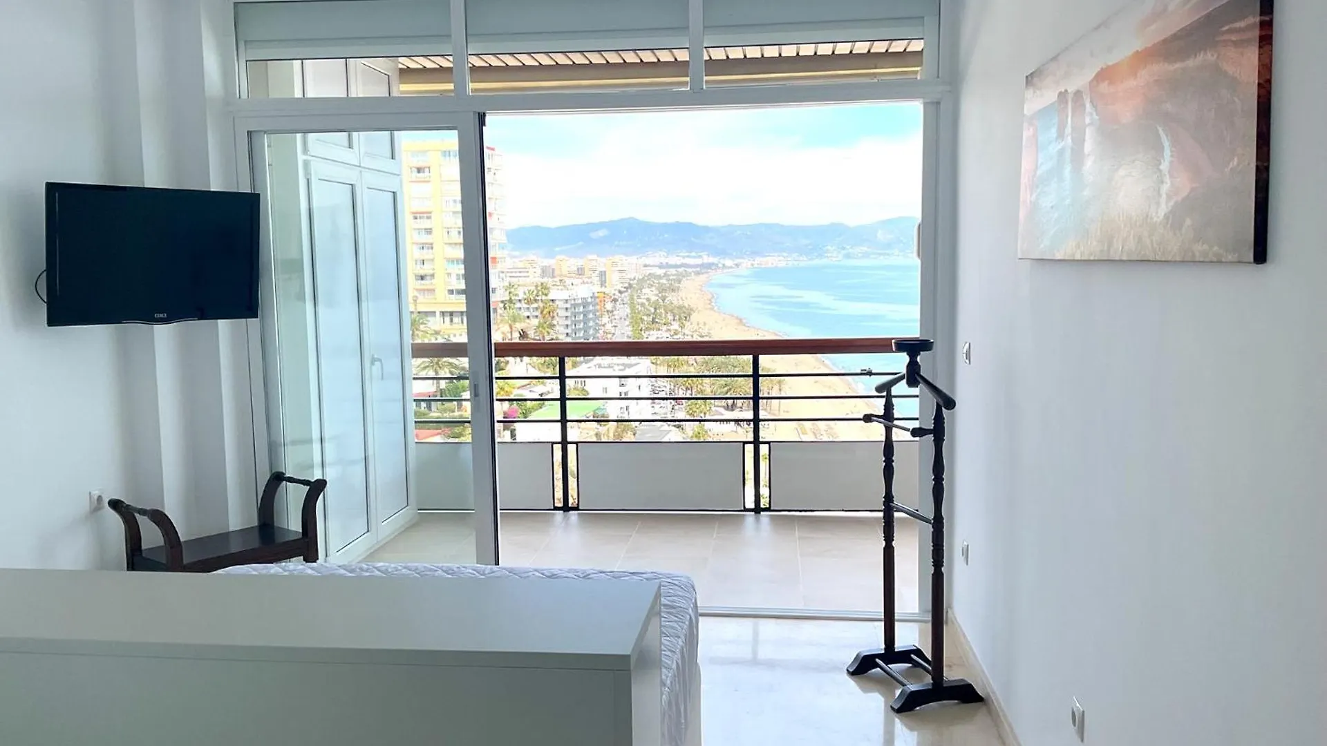 Golden Sunrise - Santa Clara - Vue De Reve Apartment Torremolinos